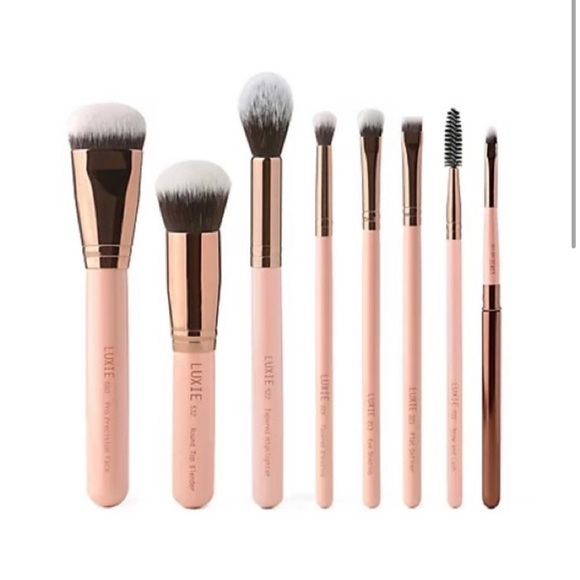 Luxie complete 8 piece set in rose gold . New in original package. - Picture 5 of 8